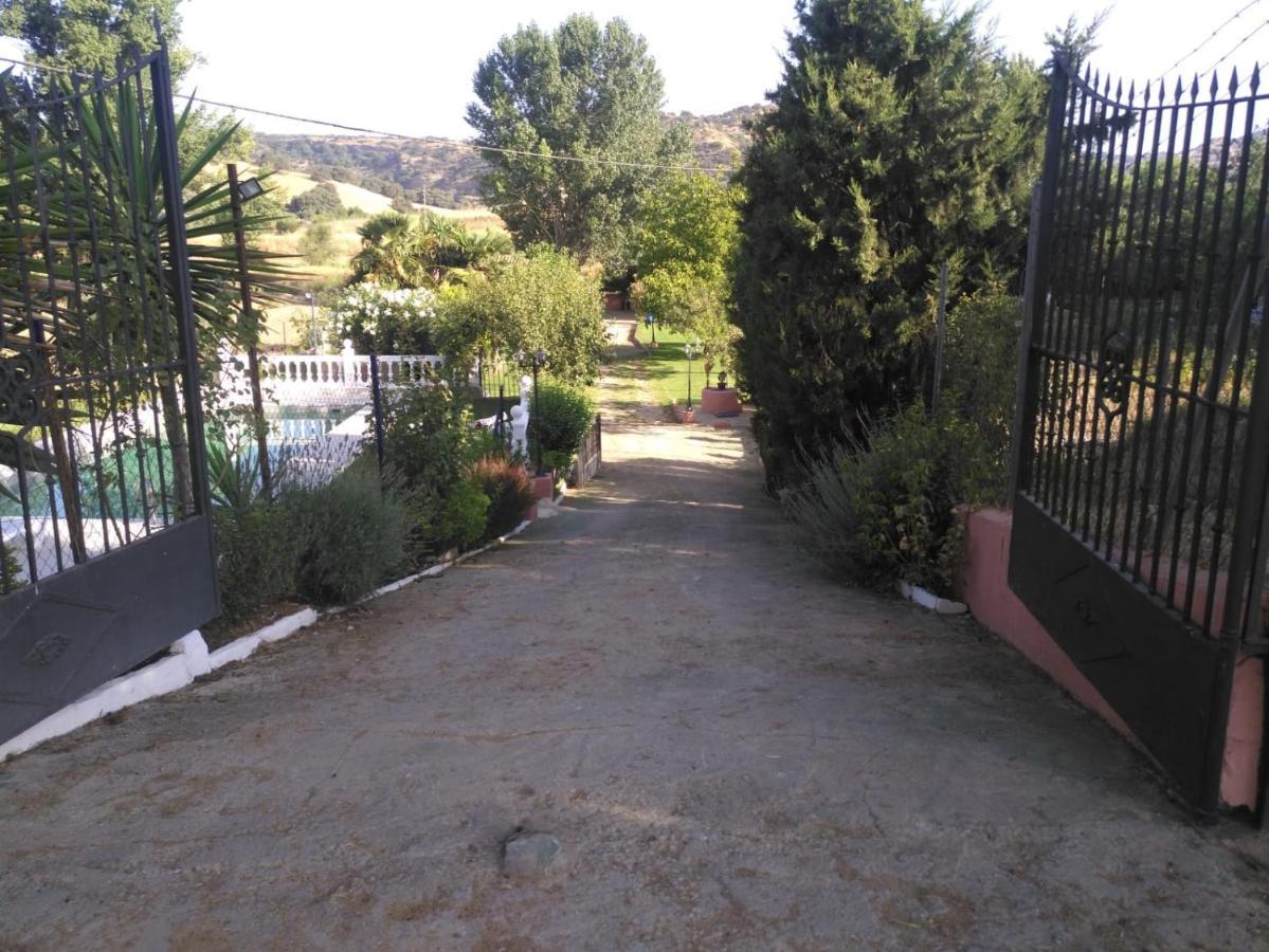 Casa Rural Las Palmeras รอนดา ภายนอก รูปภาพ
