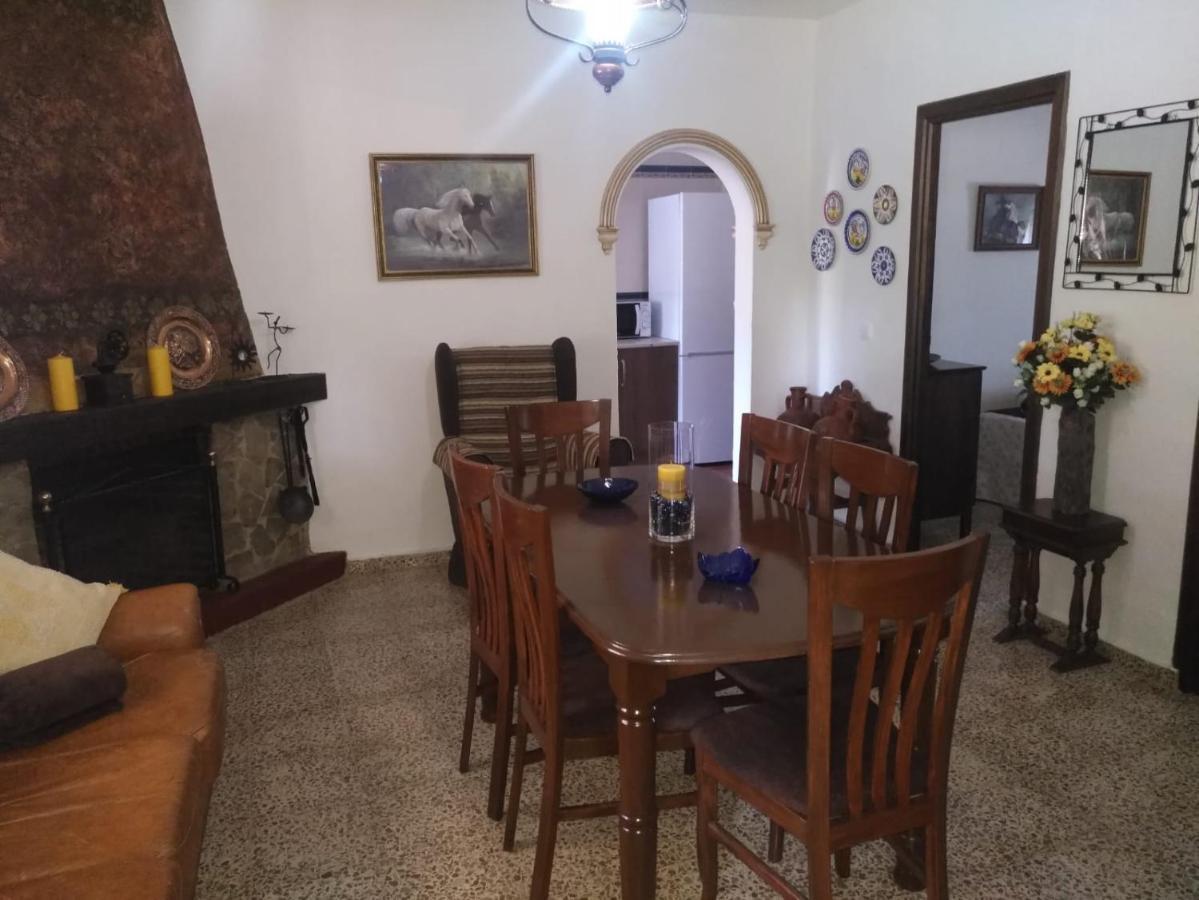 Casa Rural Las Palmeras รอนดา ภายนอก รูปภาพ